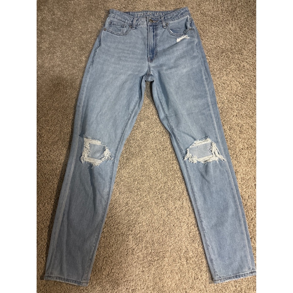 American Eagle Mom Jeans Light Wash Distressed High Waisted Denim 2 Long